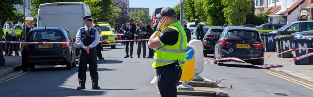Širi se snimak jezivog napada u Londonu: Nožem ubadao Jevreje, scene su strašne