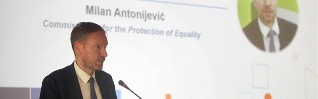 Istraživanje: Skoro polovina muškaraca smatra da muž treba da ima poslednju reč u kući