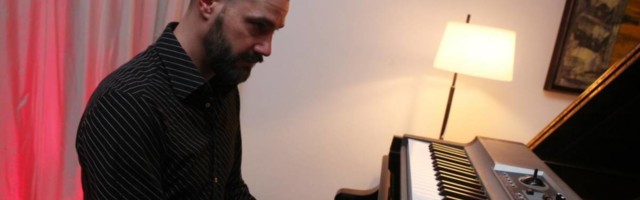 Vasil Hadžimanov se dirljivom porukom oprostio od oca: Njegovo veliko srce nije uspelo da pobedi koronu