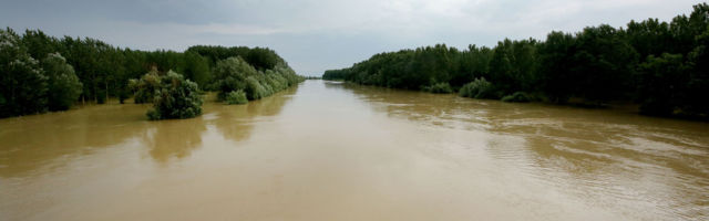 VANREDNO U DEVET OPŠTINA: Evakuisana 71 osoba
