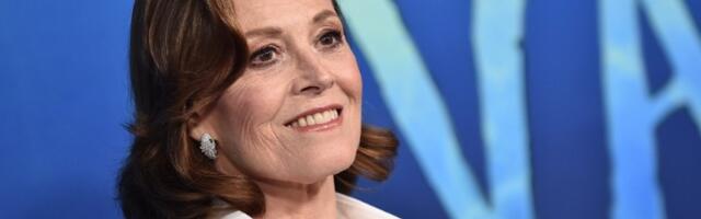 Poznata glumica (76) progovorila o KONTROVERZNOM POLJUPCU iz novog "AVATARA": U vreme snimanja imao je između 14 i 16 godina