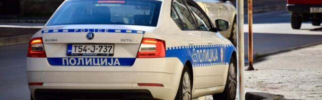 AUTO POKOSIO DVE ŽENE SA DECOM Užas u Zenici, hitno prevezeni u bolnicu