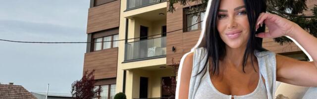 Evo šta smo zatekli u Rumi: Svi bruje o Stanijinom "golubarniku", a ovako izgleda zgrada! Ispred postavili...