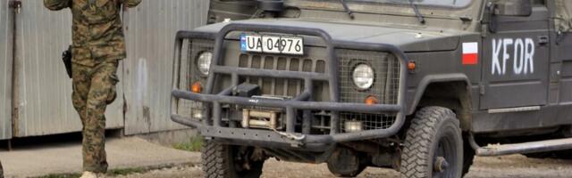 SLUPALO SE vozilo KFOR: Haos u Slatini, ima povređenih