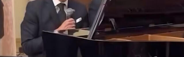 Makron zapevao u Jermeniji: Premijer Pašinjan na bubnjevima, predsednik Hačaturijan svirao klavir (VIDEO)