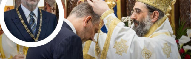 DODELJENO VISOKO CRKVENO ODLIKOVANJE: Vladika Arsenije odlikovao direktora Uprave za saradnju s crkvama i verskim zajednicama