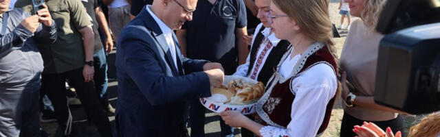 VUČEVIĆ U FUTOGU "Pred nama su izbori, borićemo se za pobedu u Novom Sadu i Vojvodini"