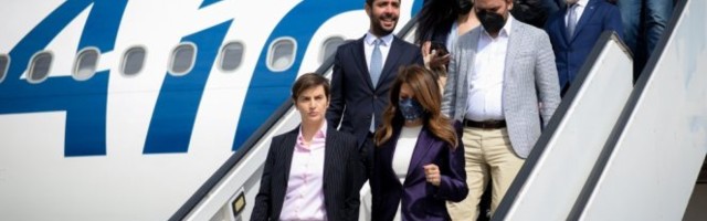 JEDINSTVENI IZGLED LETELICE! Ana Brnabić ispratila NOVI AVION ER SRBIJE NA PRVI LET ZA NJUJORK! Foto/Video
