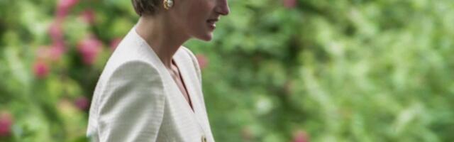 Otkriveno pismo koje je princeza Dajana poslala svojoj vidovnjakinji: Evo šta je poručila ženi koja joj je prorekla da će završiti sa Dodijem!