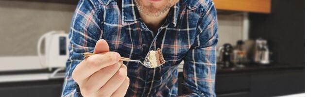 Sofronijevići dele radost: Badnji dan u znaku iščekivanja bebe i poštovanja tradicije, Aca pokazao njihov dom