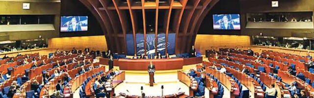 Да ли је до­са­да­шњи свет­ски по­ре­дак и зва­нич­но пре­стао да по­сто­ји