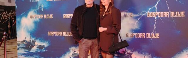 Ristovski sa 39 godina mlađom Anicom proštao crvenim tepihom: Ivana Dudić bez brushaltera, došao i Baka Prase