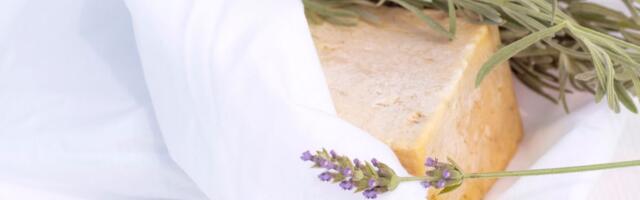 Napravite sami sapun od samo 3 sastojka koji briše mrlje kao od šale: Zaboravite na skupu hemiju