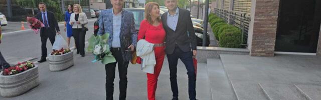 POZNATI PEVAČ KRSTIO ĆERKU MIRKA KODIĆA Neće da zapeva na punoletstvu kumice: Došao sam da pevaju meni... (FOTO, VIDEO)