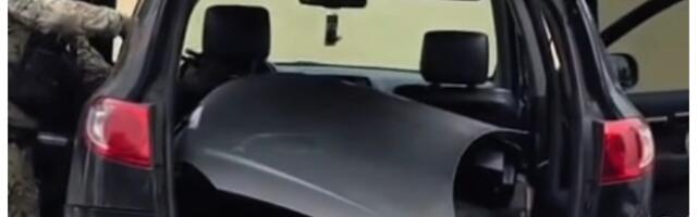 (VIDEO) Prvi snimak auta za koji se sumnja da je korišćen za transport ubijenog Nešovića!