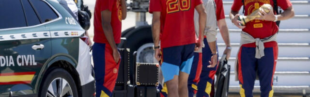 Šampioni sveta stigli kući! Rodri i ekipa stigli u Madrid - Španci u ekstazi (VIDEO/FOTO)