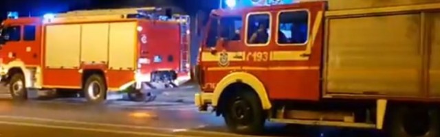 ZAPALIO SE STAN KOJI JE GOREO PRE 13 GODINA? Požar u zgradi u Nišu, nema povređenih