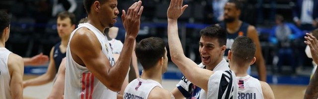Dominacija Reala protiv prvaka Španije, frustrirani "Hulk" Henri ostao bez dresa (VIDEO)