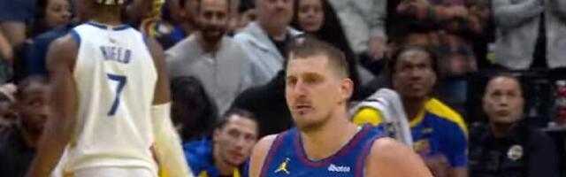 Jokić sam protiv svih: MVP srušio Golden Stejt (VIDEO)