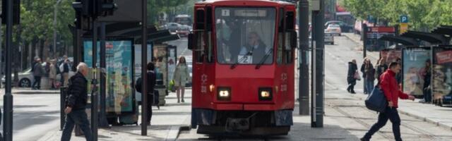 Tramvaj iskliznuo iz šina kod Pravnog fakulteta