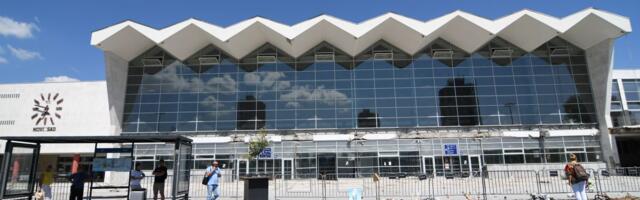 Gradonačelnik Novog Sada: Gotovo sam siguran da ćemo osposobiti staničnu zgradu
