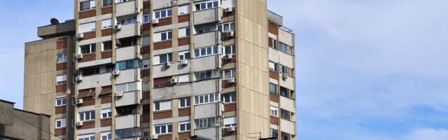 "Živim u prizemlju, pa zašto da plaćam lift i krov?" Pitanje stanara izazvalo haos među komšijama - "Kad ti se izlije kanalizacija, da plivaš..."