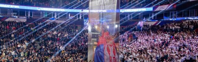 Ova dva detalja sa jučerašnjeg skupa su mnogima promakla: Oba šalju važnu poruku, a jedan je primetio i predsednik Vučić