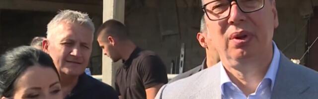 DOČEKAO GA DOMAĆIN DRAGAN! Vučić u poseti porodici Todorović u Jadranskoj Lešnici kod Loznice!