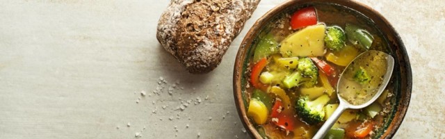 Monah sa Hilandara otkrio recept za najbolju čorbu koja jača imunitet: Puna je vitamina i savršenog je ukusa