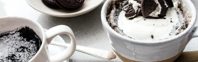 Oreo kolač u šoljici kafe