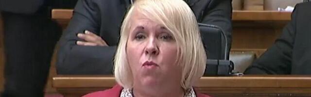 Šešeljeva pulenka izvređala glumce u Skupštini