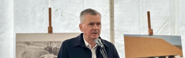 Uz zvuke violine otvorena Pršutijada u Mačkatu - Stamatović: Hvala proizvođačima koji rade na popularizaciji zlatiborskog sela