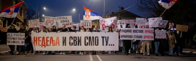 Arhiv javnih skupova: U Nišu oko 7.000 ljudi na protestu „Krenula je hajka generalnog štrajka“ što je kao oko 53.000 u Beogradu