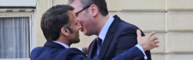 Ludilo u Crnoj Gori se nastavlja – ovo već postaje dijagnoza: Vučić “nagovorio” Makrona da Podgorici blokira put u EU