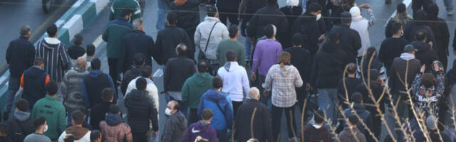 Западни извори тврде да је најмање 20 људи страдало у протестима у Ирану