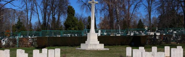 Groblje Komonvelta u Beogradu čuva sećanje na avijatičare koji su pali u Jugoslaviji: Tu počiva i Franjo Kluz