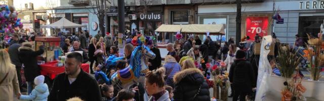 Ulica otvorenog srca u Beogradu: Mađioničari, muzičari, „Doktori klovnovi“…
