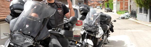 "Njihov osmeh je neopisiv" Grupa bajkera u Novom Pazaru na ovaj način sugrađanima olakšala surovu svakodnevnicu: Pomoć dobijaju porodice sa mnogo dece