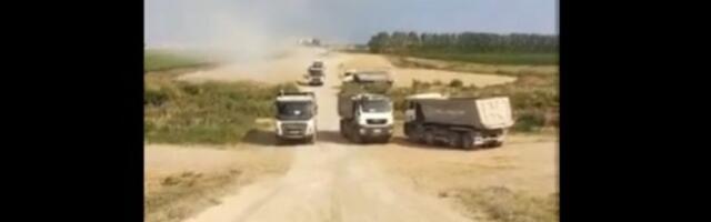 I danas BLOKADE: Zaustavljeni kamioni kod EXPO (VIDEO)