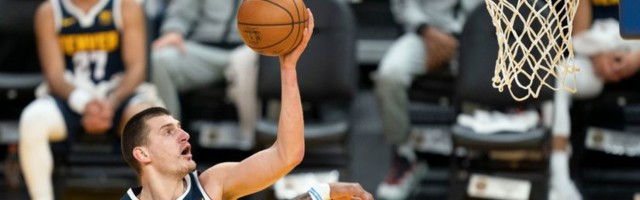 Jokić je spreman: Laki flert sa tripl-dablom za 25 minuta (VIDEO)