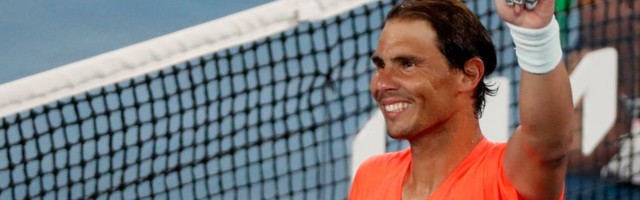 Nadal sa povređenim leđima treći put 3:0
