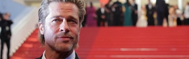 PRIJAVIO SE DA MU IZBIJU ZUB PRE SNIMANJA FILMA, A UME DA VOZI AVION! Ove detalje o popularnom glumcu sigurno niste znali