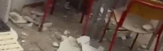 PAO PLAFON NA MAJKU I DETE! Drama u bolnici, odeljenje odmah evakuisano