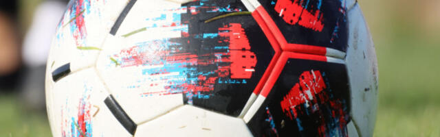 CRVENO-BELI NEZADOVOLJNI SUĐENJEM: Kao najveći klub izražavamo zabrinutost...