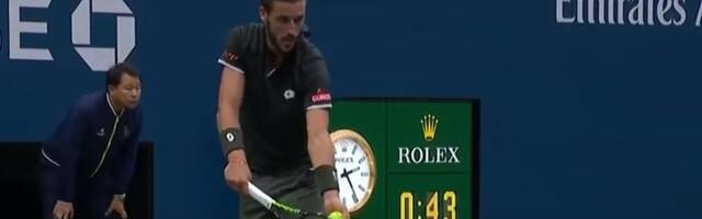 Damir Džumhur verio atraktivnu doktoricu