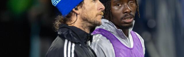 Život je čudo! Jednooki fudbaler koji je uzeo trofej Mesiju postao heroj Afričkog kupa nacija!