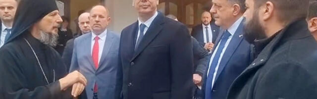Вучић обишао Духовни центар у Мркоњићима