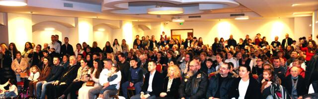 Srpska zajednica u Parizu u humanoj misiji