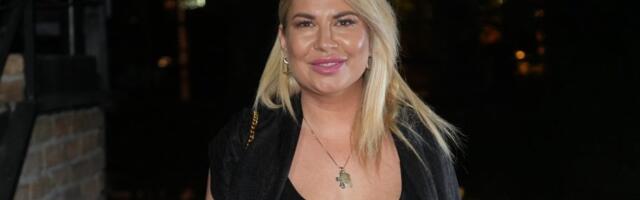 Dea Đurđević pozira sa majkom i bakom - Evo kako izgleda u šestom mesecu trudnoće (FOTO)