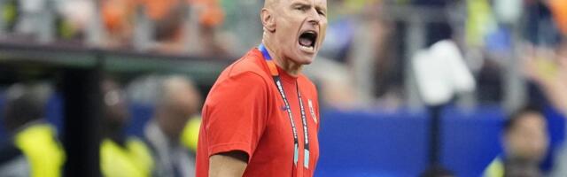 "Svi su pošteno pijani!" Selektor Norveške napravio šou, pa zapretio Ančelotiju: Karlo, spremi se, dolazimo po vas!